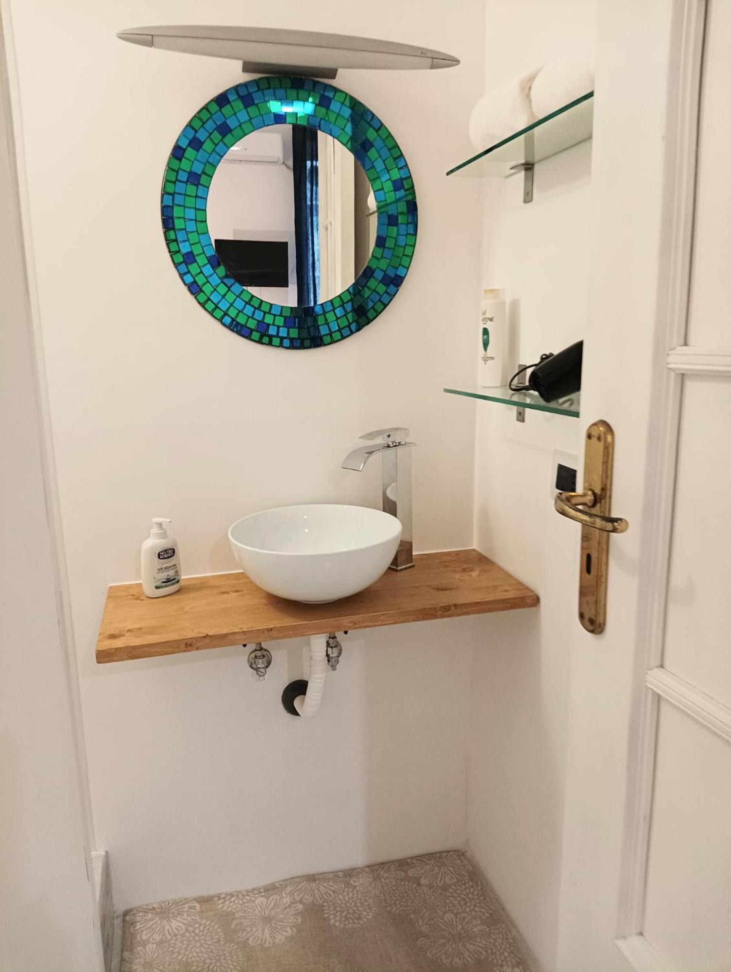 Apartament Valerio'S Flat Pozzuoli Zewnętrze zdjęcie