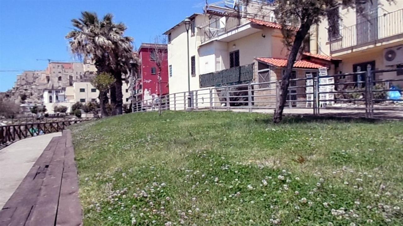 Apartament Valerio'S Flat Pozzuoli Zewnętrze zdjęcie